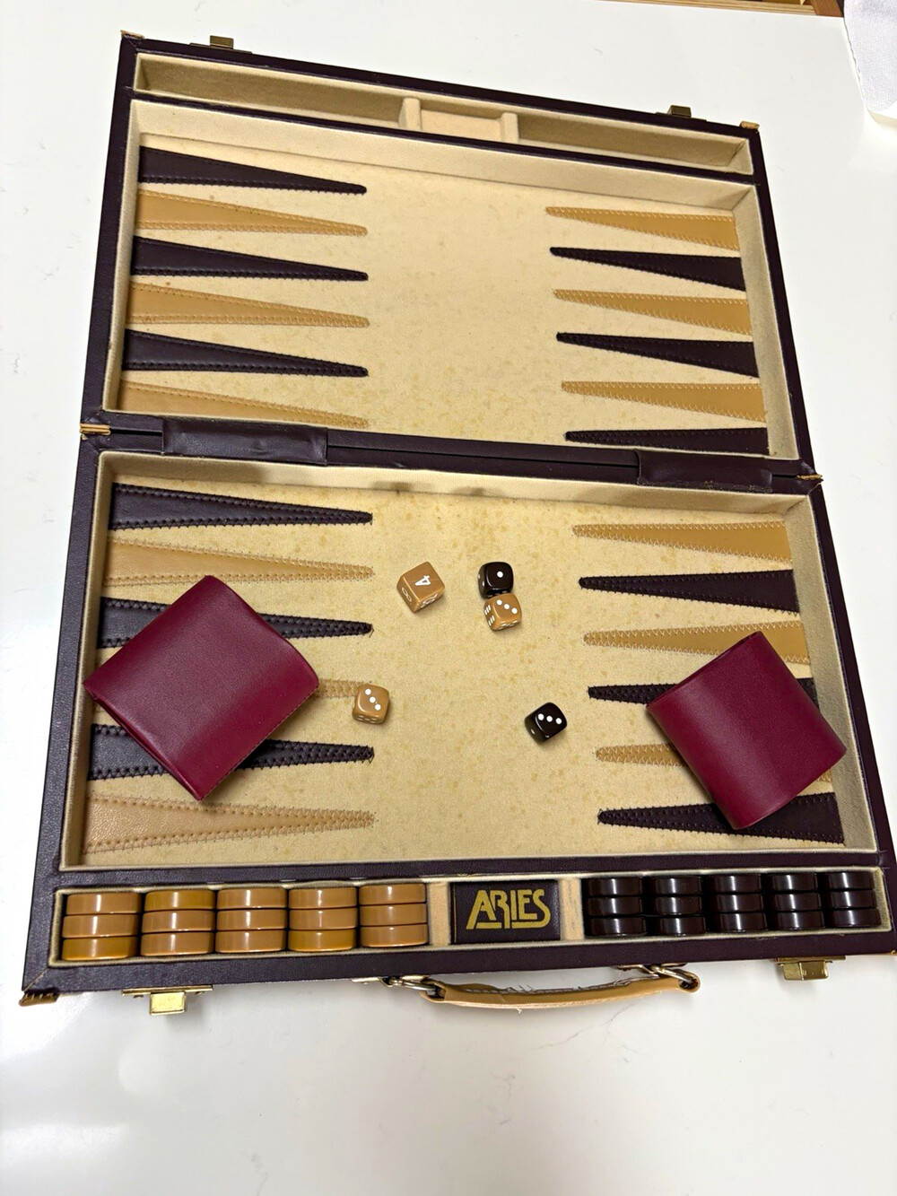 Vintage ARIES Backgammon Complete Game Set Travel Set
